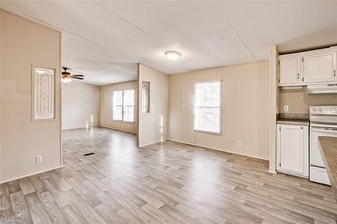 1601 Hunters Woods Dr, Trinity, NC 27370 photo 6