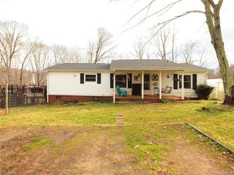 1060 Ruby Rd, Sandy Ridge, NC 27046 photo 1