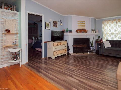 1060 Ruby Rd, Sandy Ridge, NC 27046 photo 4