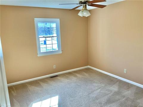 208 Oak Forest Ln, Trinity, NC 27370 photo 11