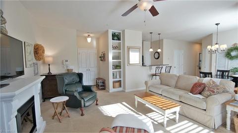 5425 Forester Dr #1B, High Point, NC 27265 photo 2