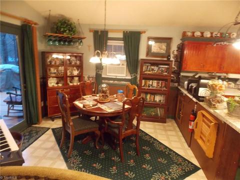 12156 W Us Highway 421, Purlear, NC 28665 photo 26