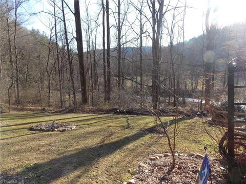 12156 W Us Highway 421, Purlear, NC 28665 photo 6
