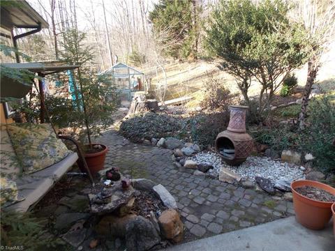 12156 W Us Highway 421, Purlear, NC 28665 photo 8