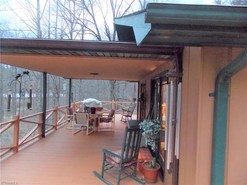 12156 W Us Highway 421, Purlear, NC 28665 photo 22