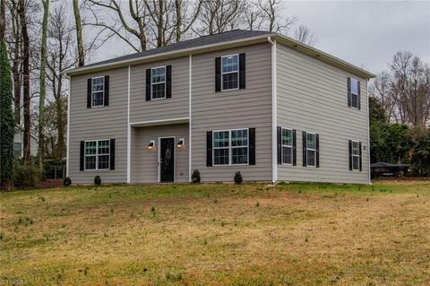4017 Lakewood Cir, Trinity, NC 27370 photo 1