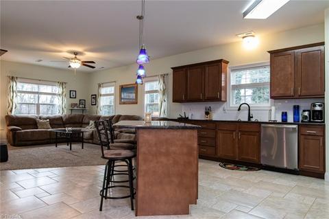 4017 Lakewood Cir, Trinity, NC 27370 photo 18