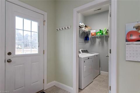 4017 Lakewood Cir, Trinity, NC 27370 photo 16
