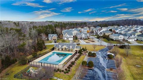 2345 Alderbrook Dr, High Point, NC 27265 photo 12