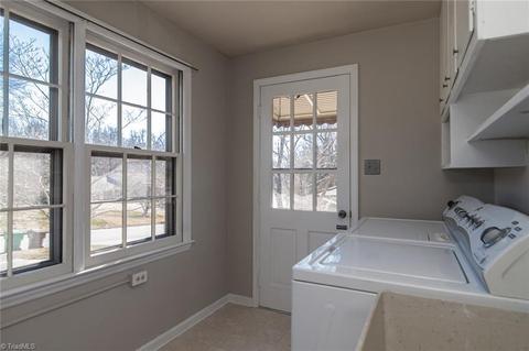 999 Nottingham Rd, High Point, NC 27262 photo 16