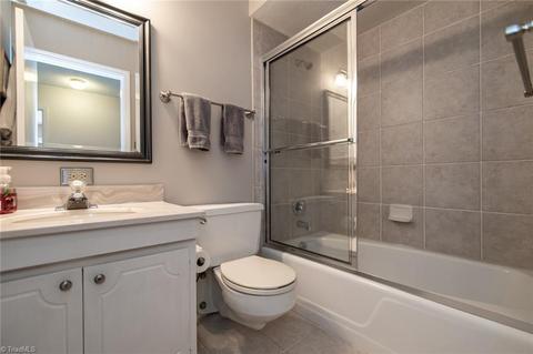 999 Nottingham Rd, High Point, NC 27262 photo 24