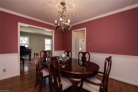 999 Nottingham Rd, High Point, NC 27262 photo 7