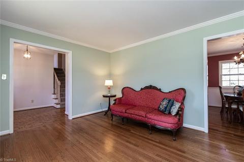 999 Nottingham Rd, High Point, NC 27262 photo 5