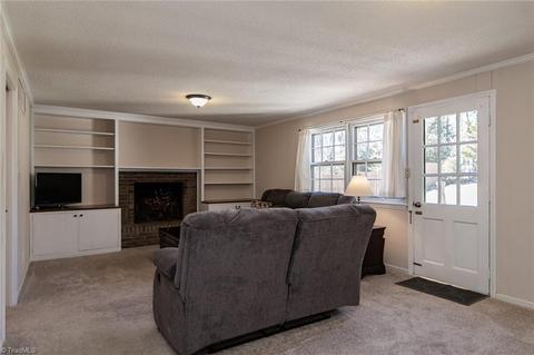 999 Nottingham Rd, High Point, NC 27262 photo 14