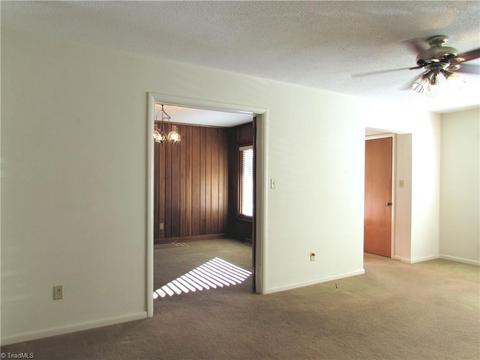 1110 Clyde Pl, High Point, NC 27262 photo 7