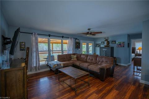 719 Dockside Ter, Denton, NC 27239 photo 7