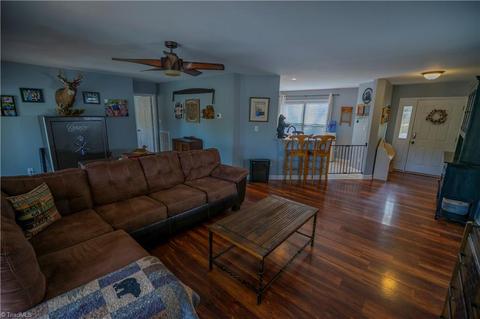 719 Dockside Ter, Denton, NC 27239 photo 8