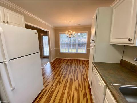 3825 Eagles View Ct, High Point, NC 27265 photo 8