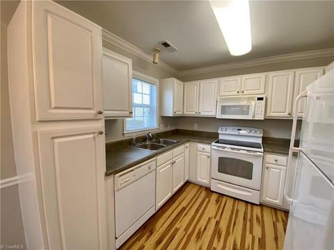 3825 Eagles View Ct, High Point, NC 27265 photo 7