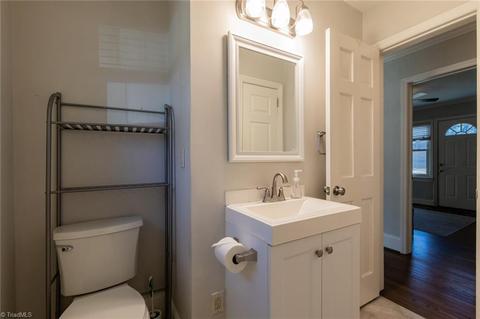 604 Ashe St, High Point, NC 27262 photo 17