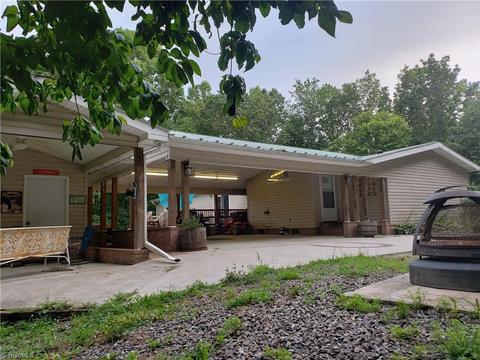 152 Davids Pl, Lowgap, NC 27024 photo 7