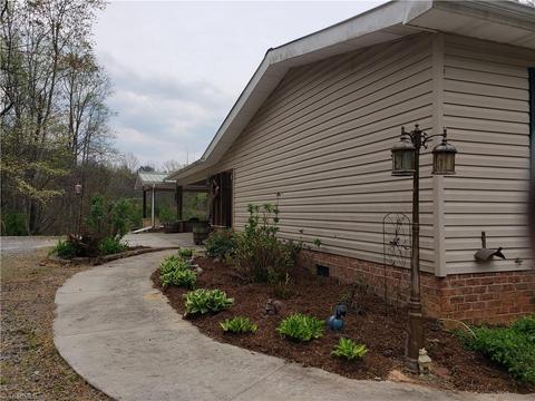 152 Davids Pl, Lowgap, NC 27024 photo 38