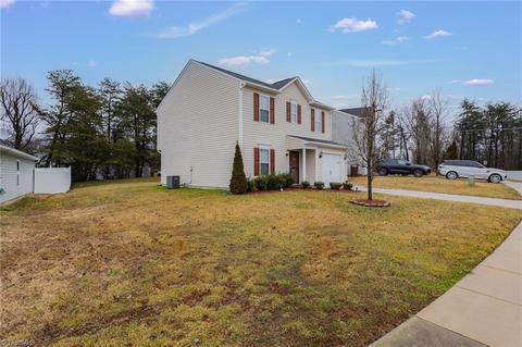 5186 Switchback Dr, High Point, NC 27265 photo 3
