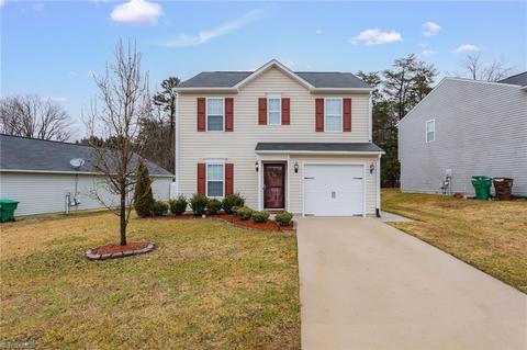 5186 Switchback Dr, High Point, NC 27265 photo 2
