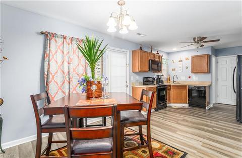 5186 Switchback Dr, High Point, NC 27265 photo 9
