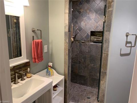 699 Joyce Cir, High Point, NC 27265 photo 5