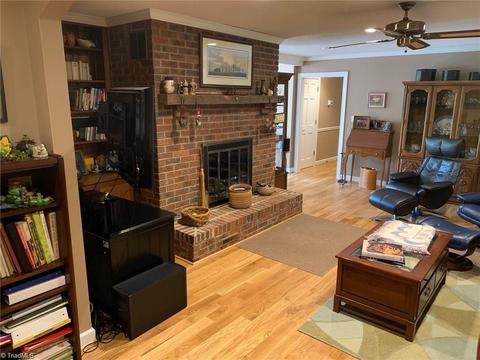 699 Joyce Cir, High Point, NC 27265 photo 14