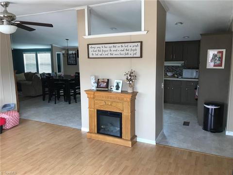 161 Park Rd, Mayodan, NC 27027 photo 4