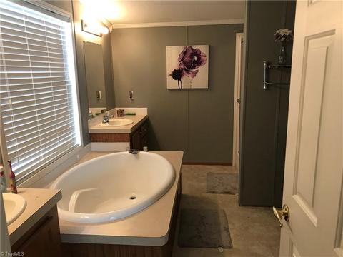 161 Park Rd, Mayodan, NC 27027 photo 12