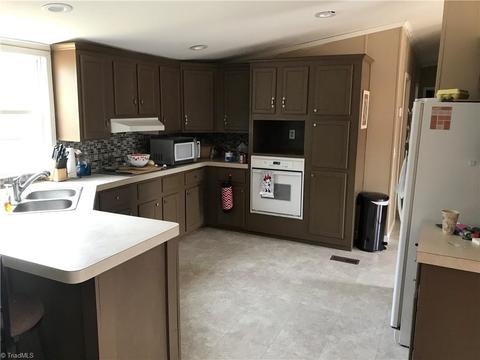 161 Park Rd, Mayodan, NC 27027 photo 9
