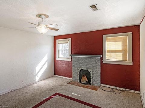 625 Paramount St, High Point, NC 27260 photo 4