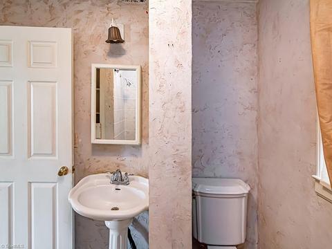 625 Paramount St, High Point, NC 27260 photo 9