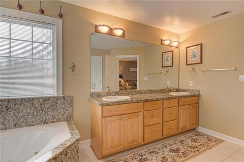 3801 Edgewater St, High Point, NC 27265 photo 17