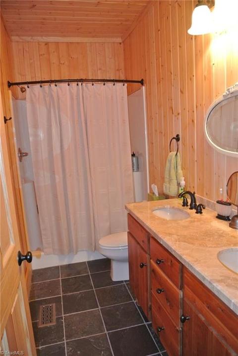 4661 Staghorn Rd, Purlear, NC 28665 photo 17