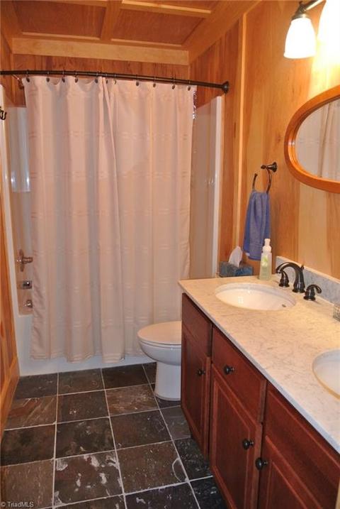 4661 Staghorn Rd, Purlear, NC 28665 photo 18