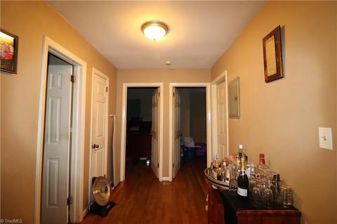 304 Beach St, High Point, NC 27260 photo 5