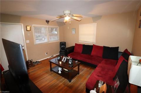 304 Beach St, High Point, NC 27260 photo 4