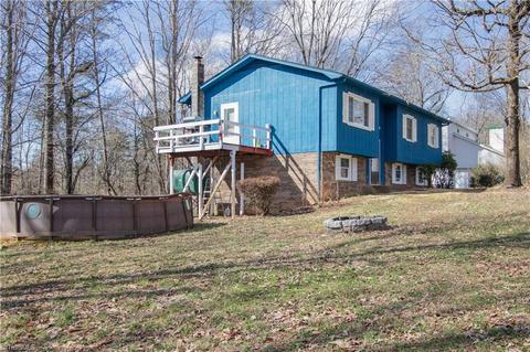 202 Pine Ridge Trl, Pinnacle, NC 27043 photo 3