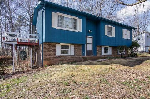 202 Pine Ridge Trl, Pinnacle, NC 27043 photo 1