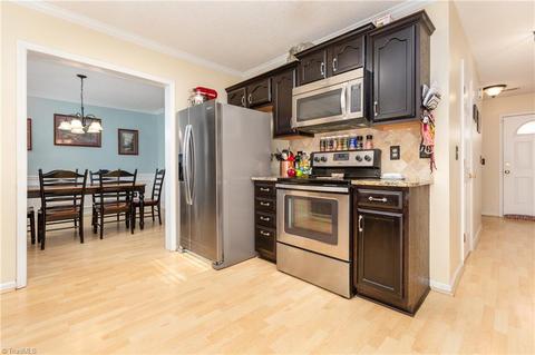 3254 Timberwolf Ave, High Point, NC 27265 photo 14