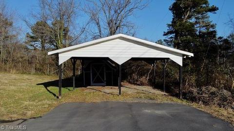 159 Vance St, Dobson, NC 27017 photo 24