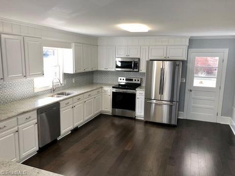 159 Vance St, Dobson, NC 27017 photo 2