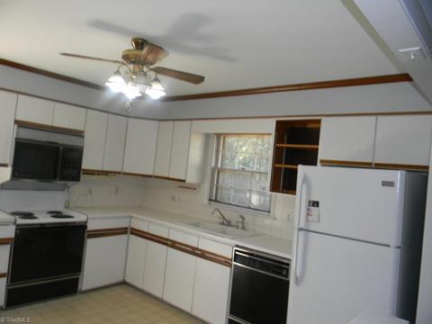 3105 N Centennial St, High Point, NC 27265 photo 11