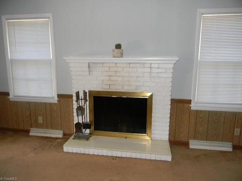 3105 N Centennial St, High Point, NC 27265 photo 3