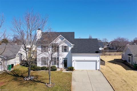 3585 Bent Trace Dr, High Point, NC 27265 photo 3