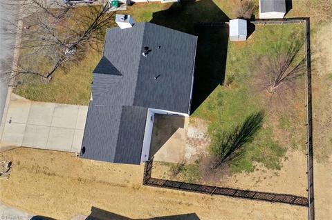 3585 Bent Trace Dr, High Point, NC 27265 photo 11